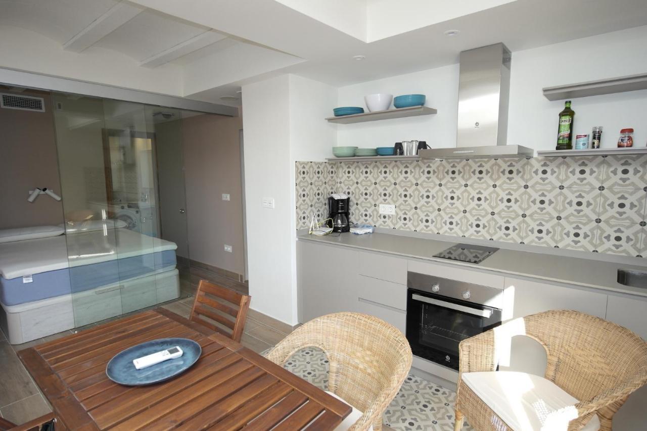AR28-2, Bonito apartamento en primera línea Villajoyosa Esterno foto